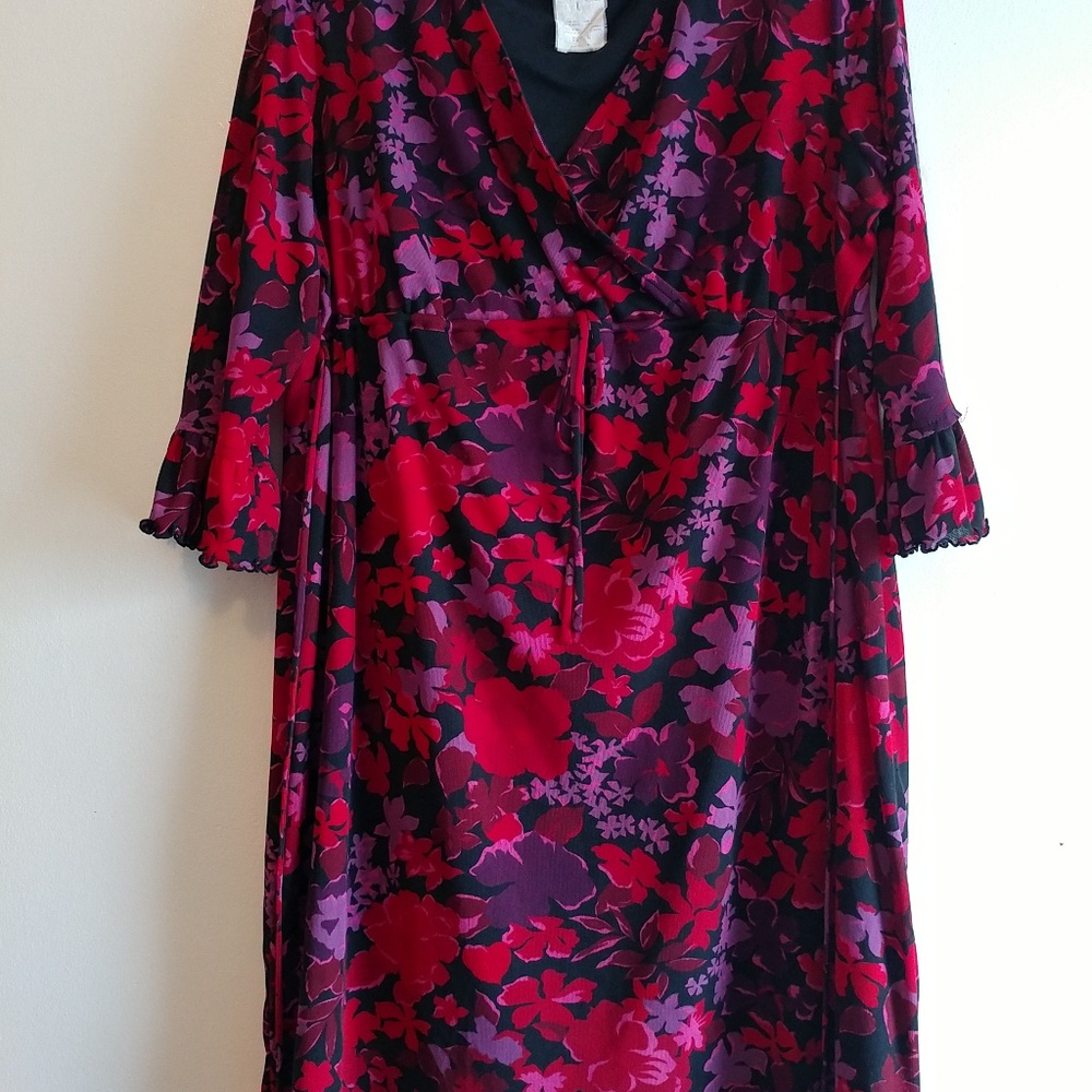 Motherhood brand floral print maternity dress